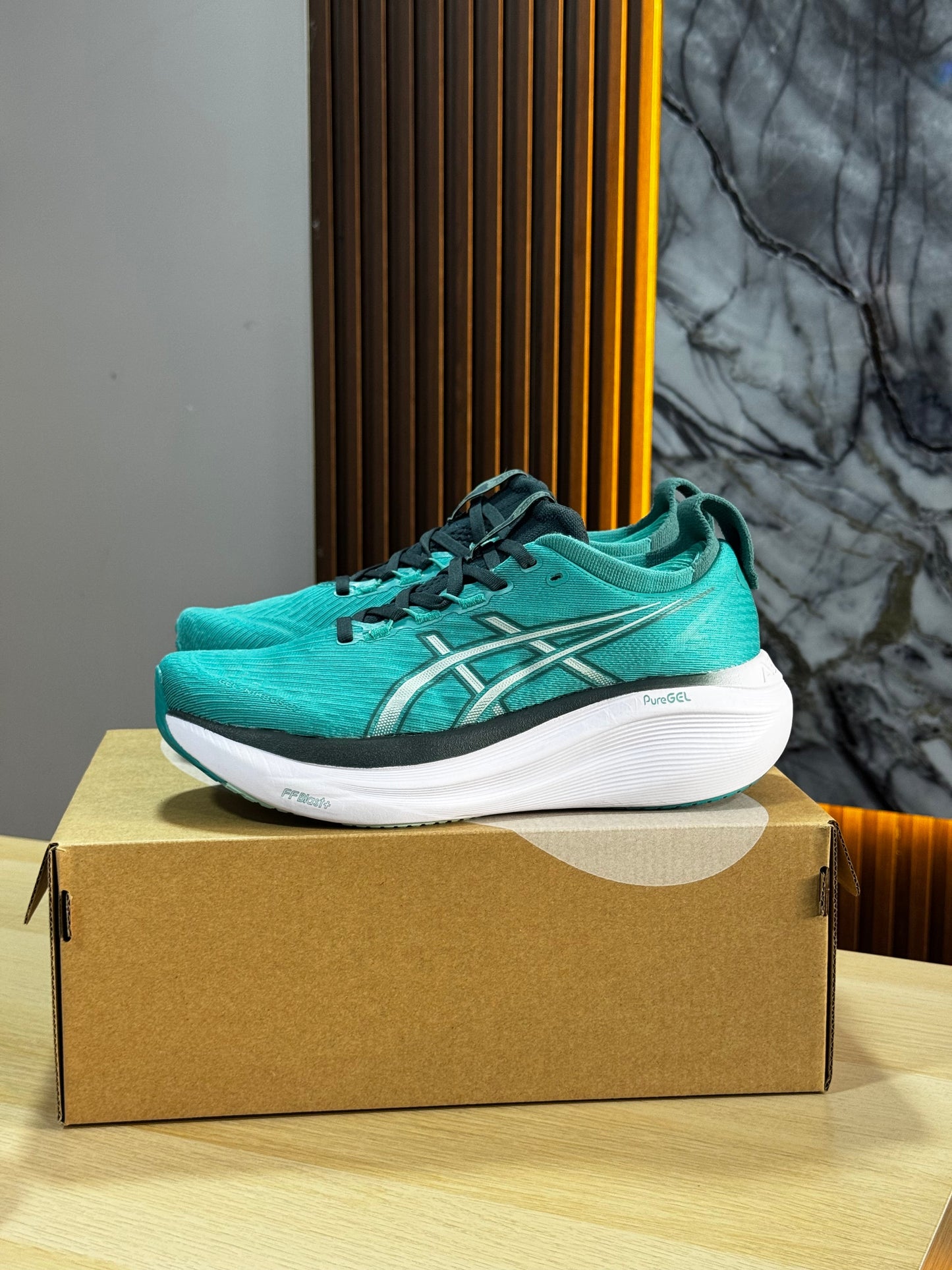 ASICS NIMBUST 27