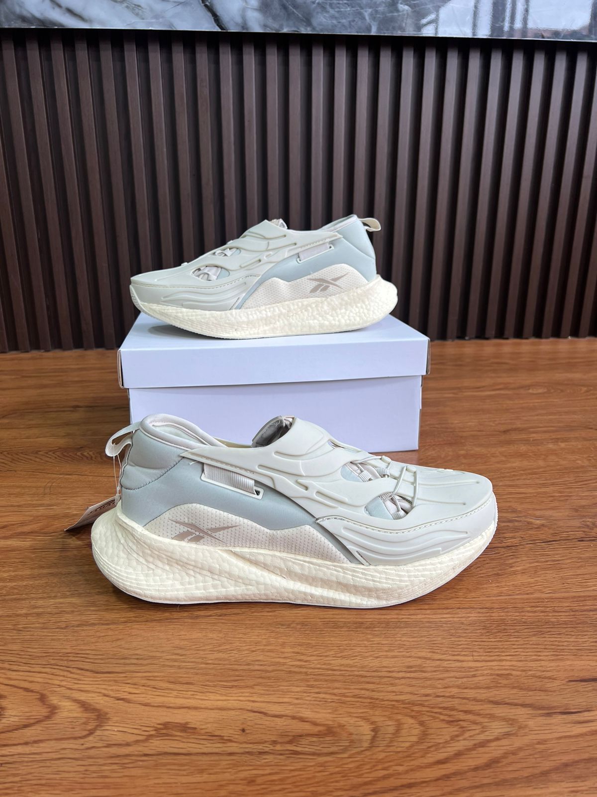 REEBOK FLOAT RITE