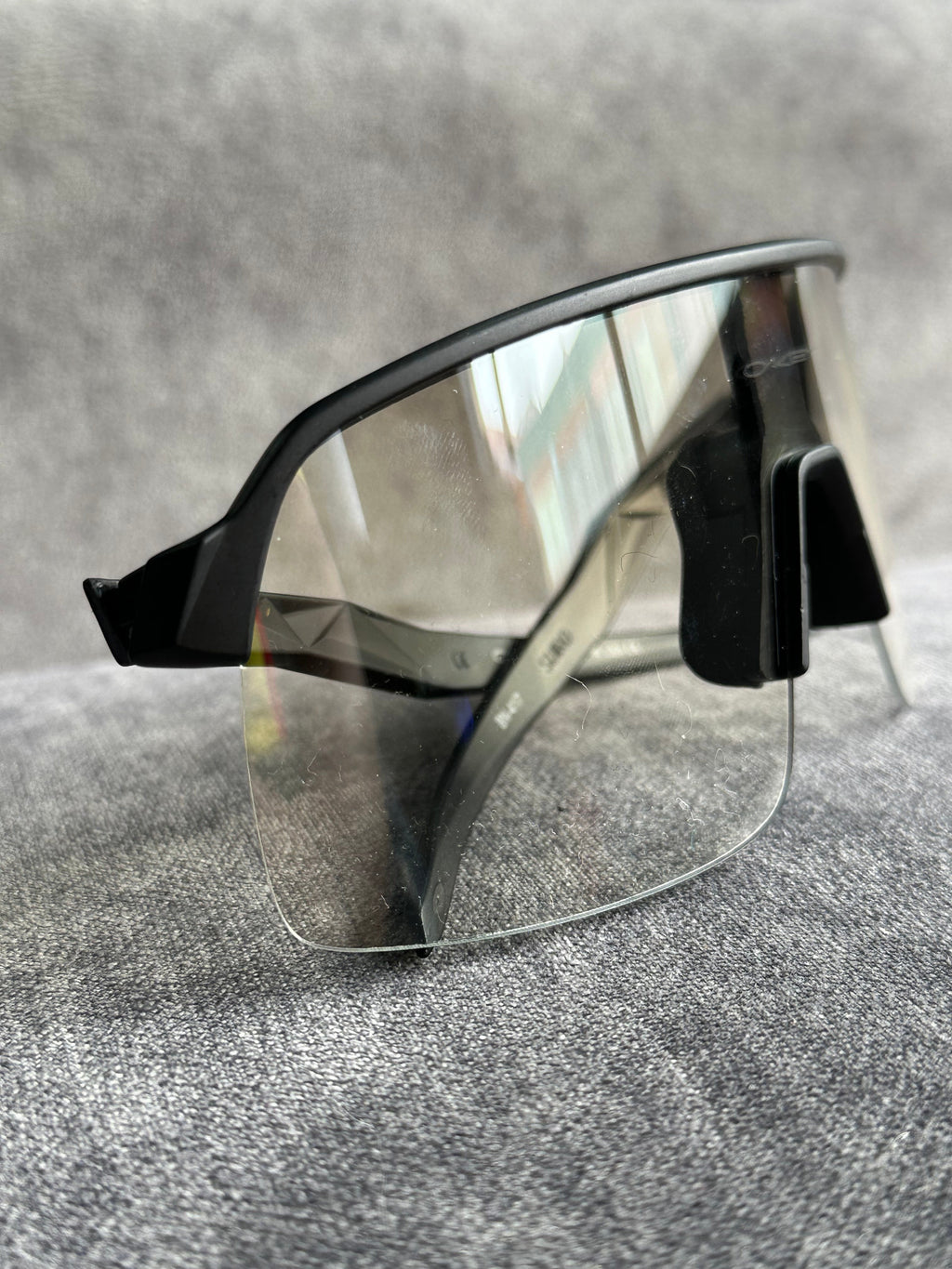 OAKLEY
