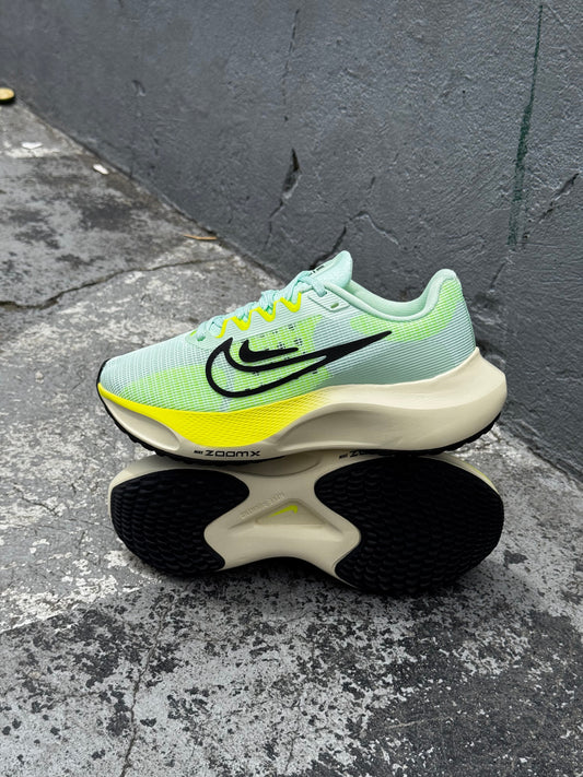 NIKE ZOOMFLY 5