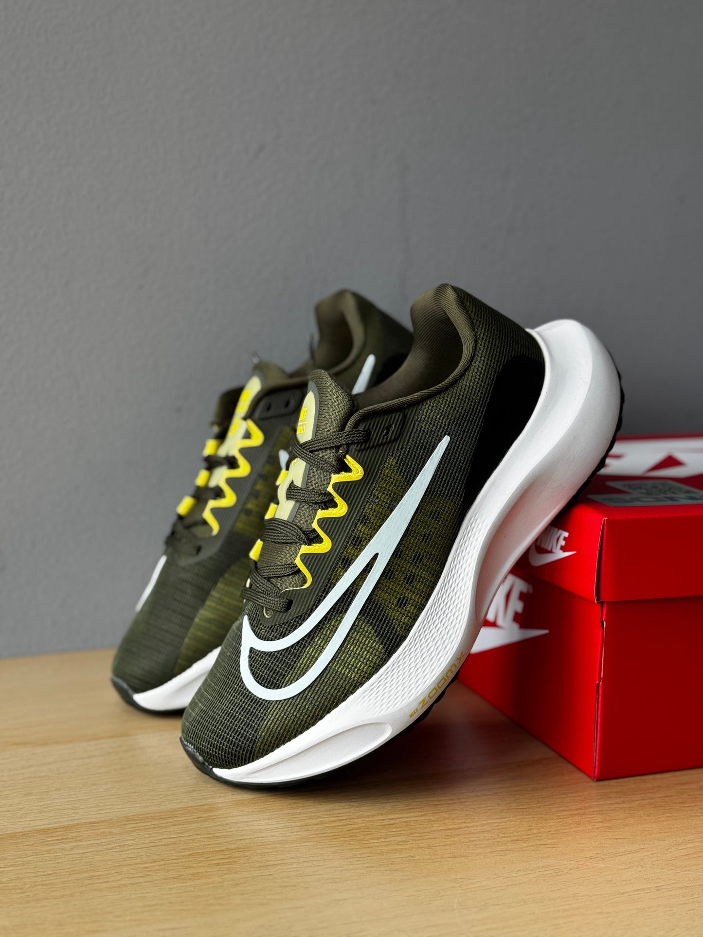 NIKE ZOOMFLY 5