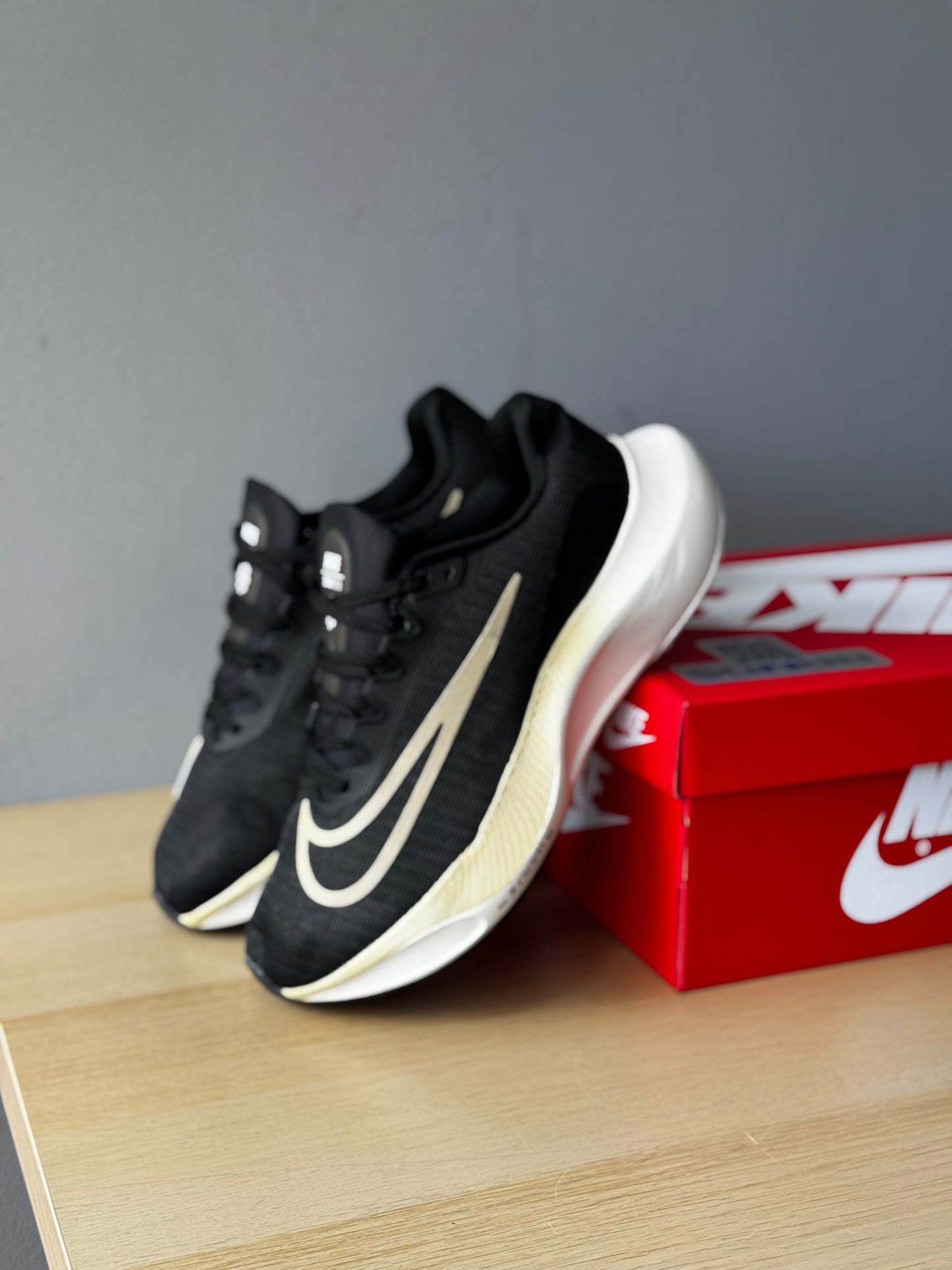 NIKE ZOOMFLY 5