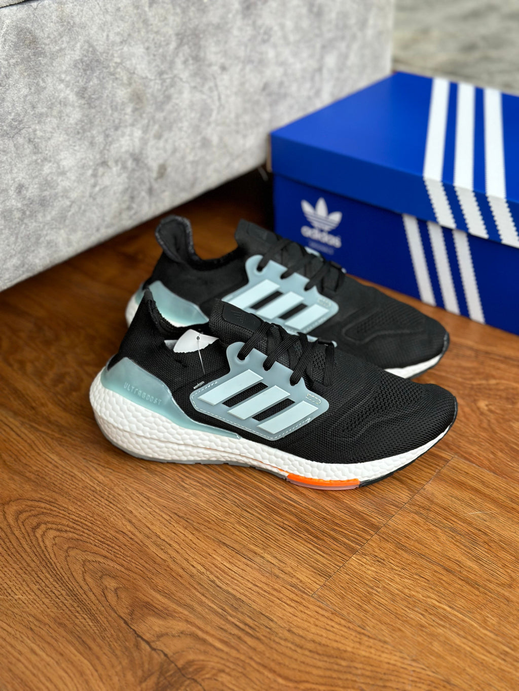 ULTRABOOST