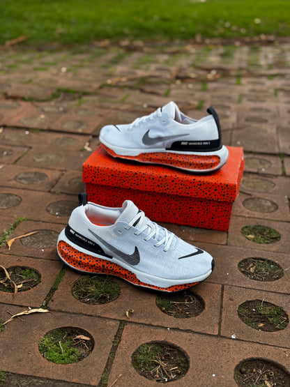 NIKE INVINCIBLE ELECTRIC