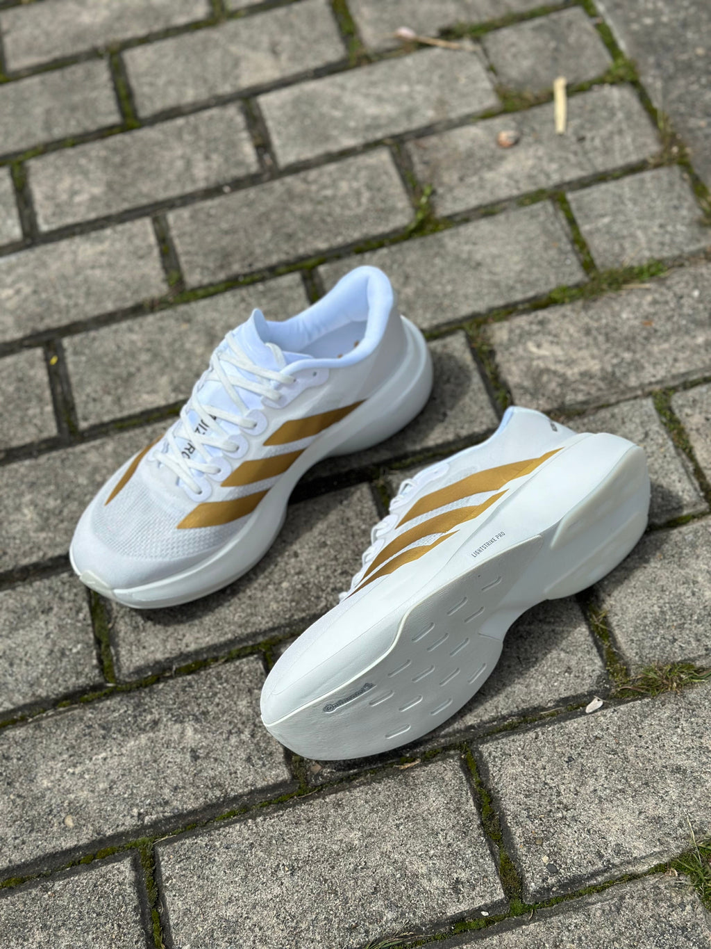 ADIZERO EVO SL