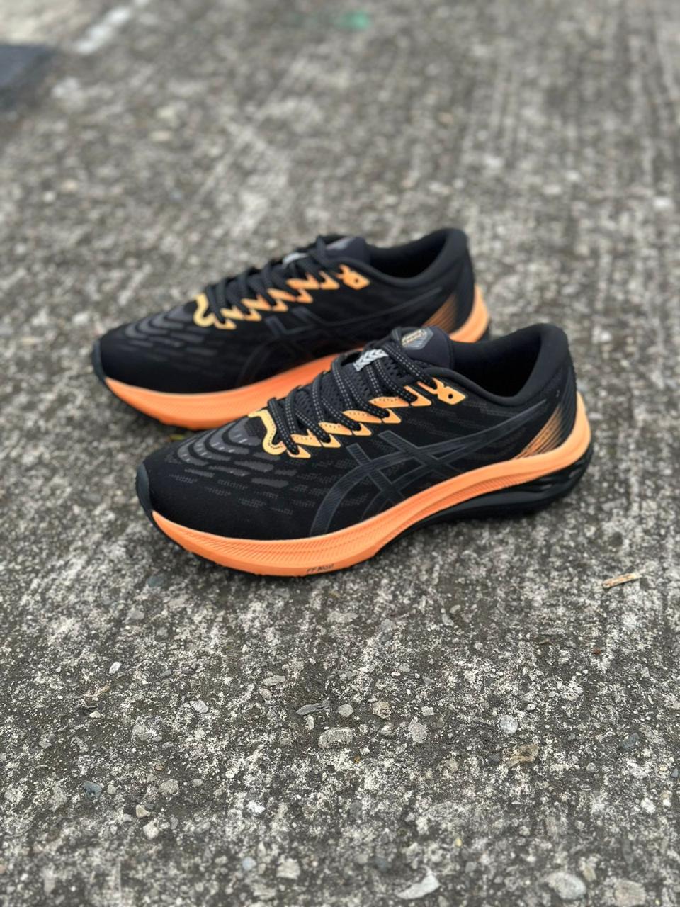 ASICS 2000FF