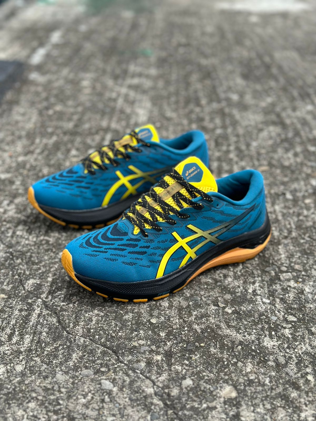 ASICS 2000FF