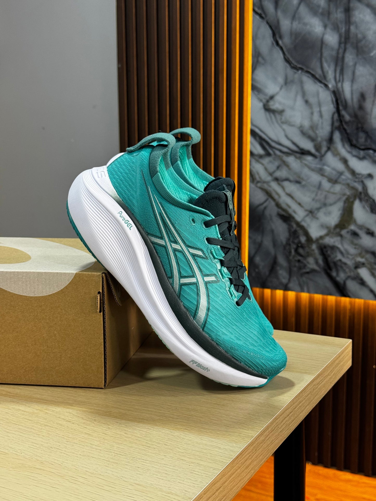 ASICS NIMBUST 27