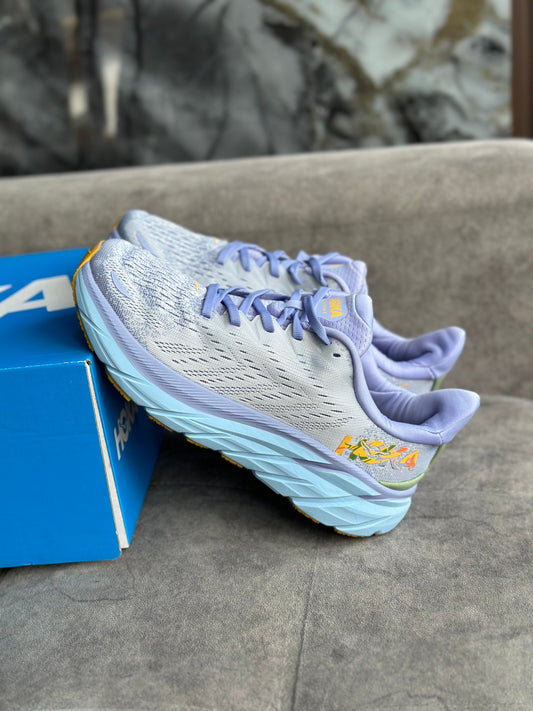 HOKA CLIFTON 8