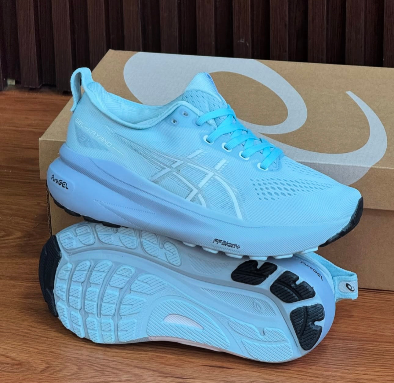 ASICS KAYANO