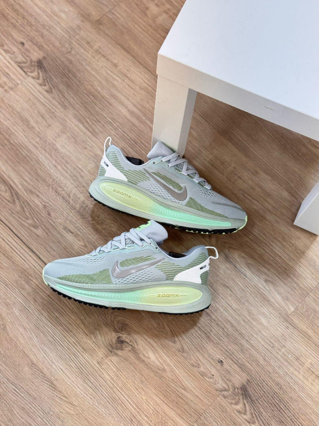 NIKE VOMERO 18