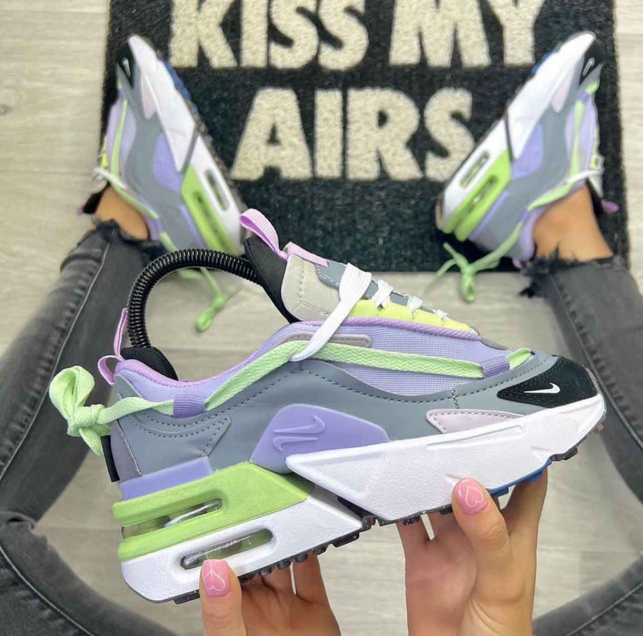 NIKE FURYOSA