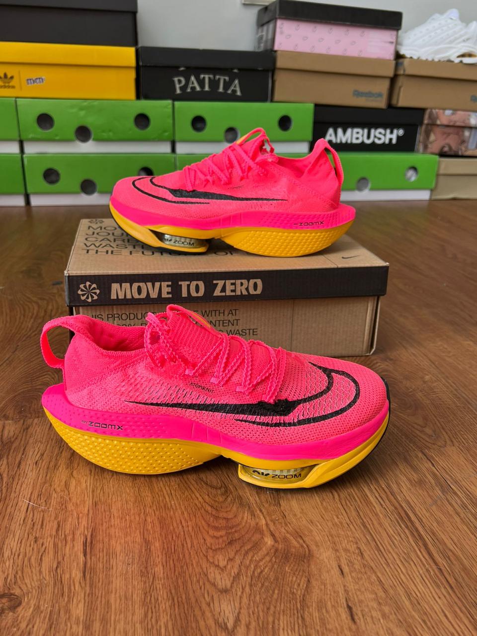 NIKE ZOOMX