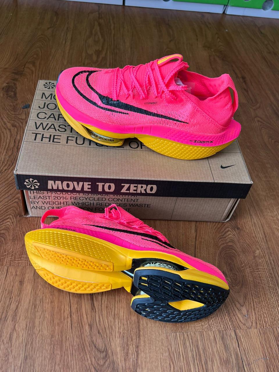 NIKE ZOOMX