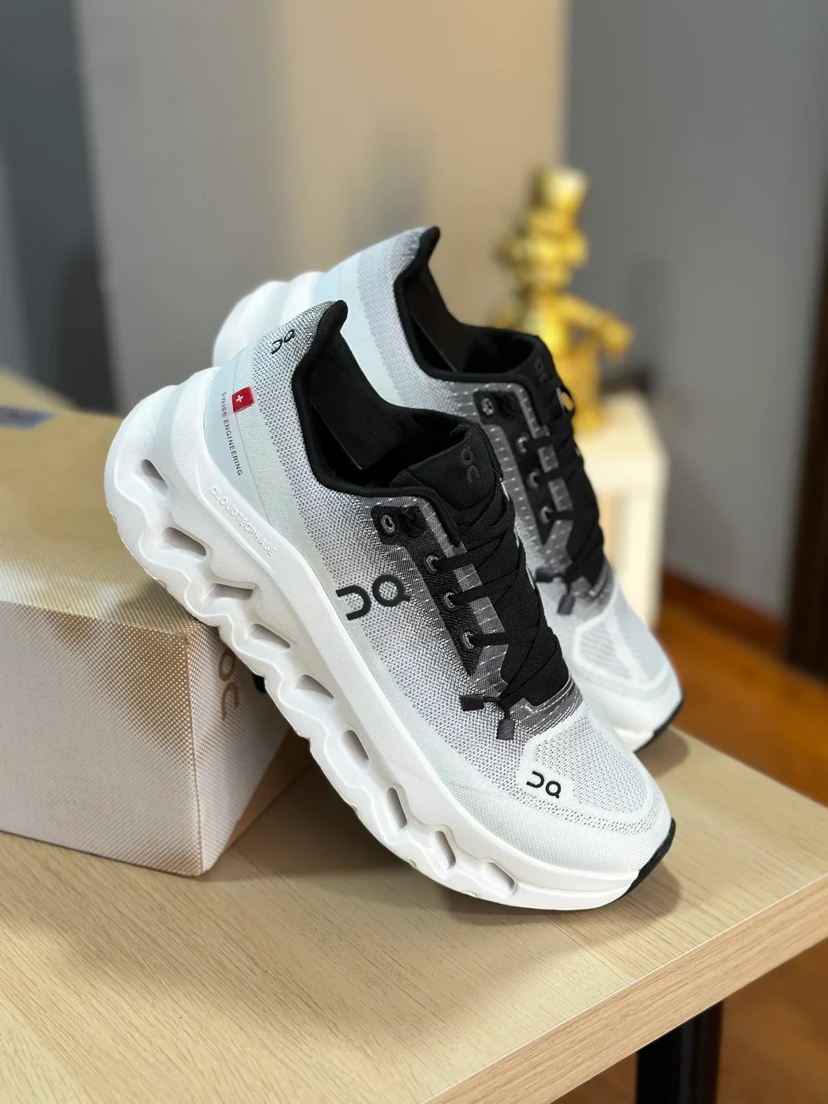 ON CLOUD TILT