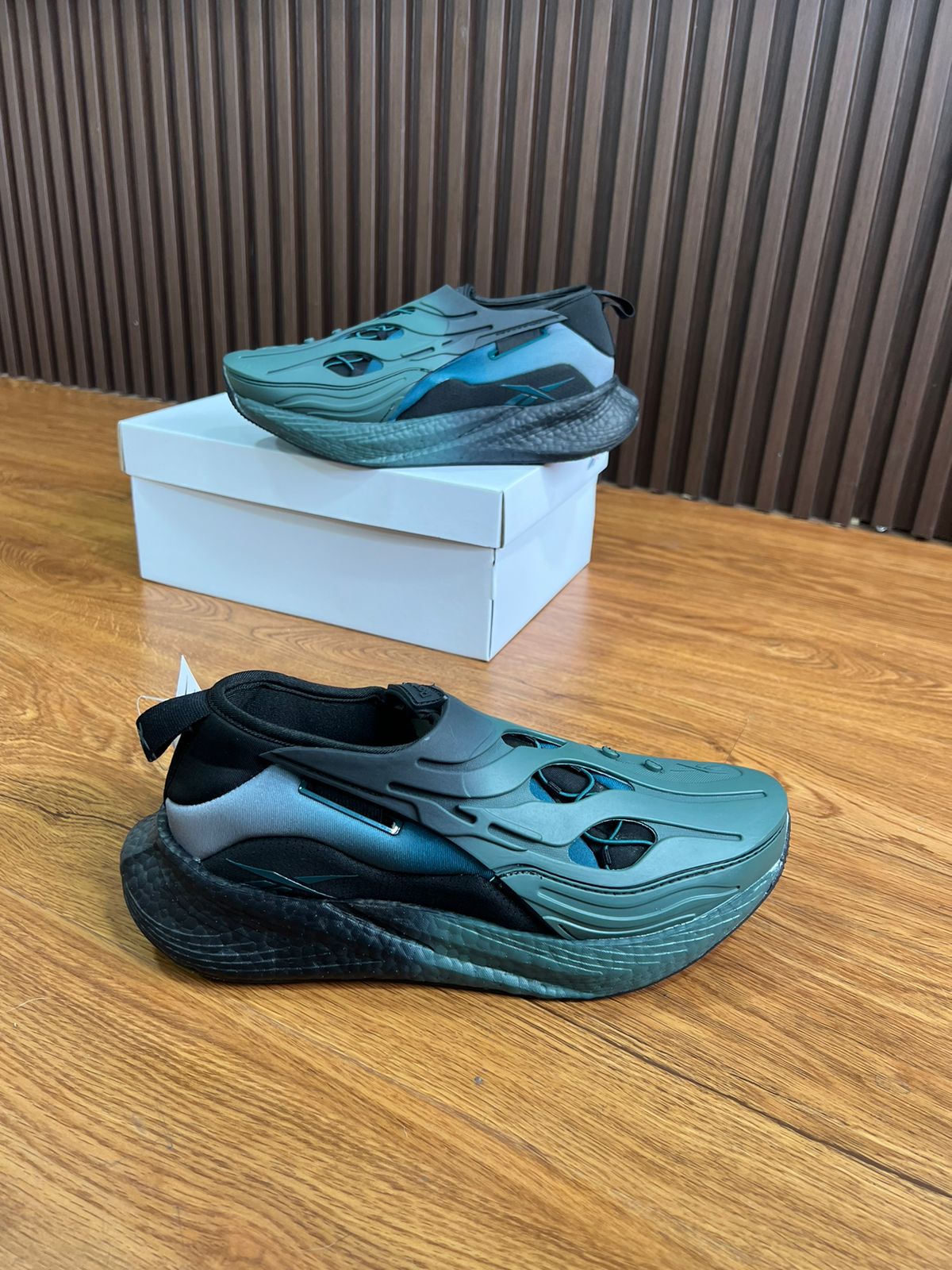 REEBOK FLOAT RITE